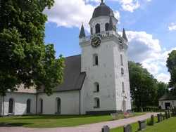 Fil:Säby kyrka.jpg